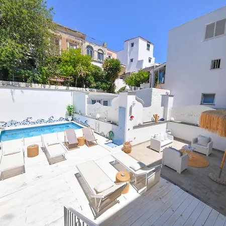 Queen - Luxury (adults Only) Guest house