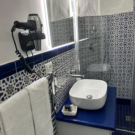 Queen - Luxury (adults Only) * Forio di Ischia