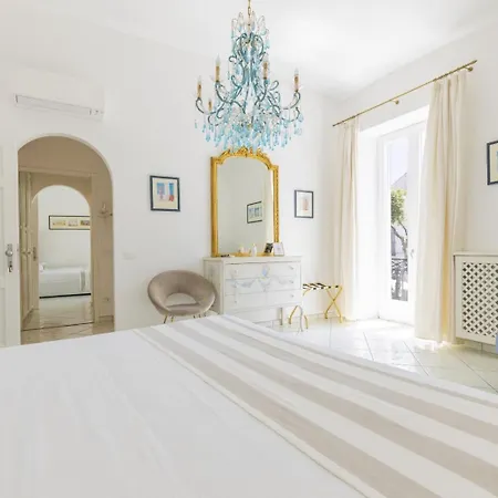 Queen - Luxury (adults Only) Guest house Forio (Isola d'Ischia)
